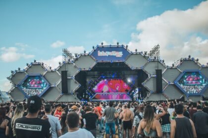 Lollapalooza ainda tem ingresso? Veja horários e como chegar em guia sobre o festival