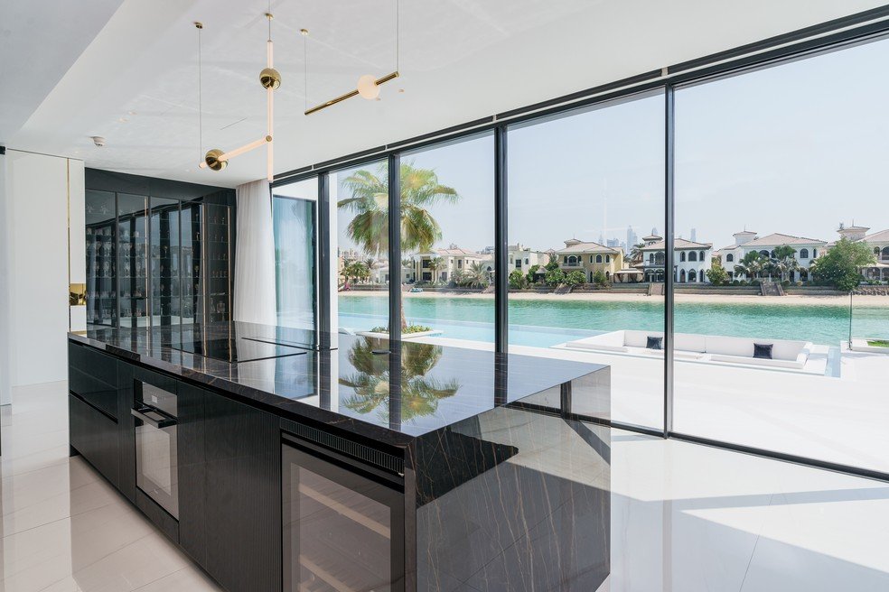 Projetos ultraluxuosos têm atraído investidores brasileiros em Dubai, como estas “villas” com seis suítes e piscina privativa a partir de US$ 34 milhões — Foto: DUBAI SOTHEBY’S INTERNATIONAL REALTY/DIVULGAÇÃO