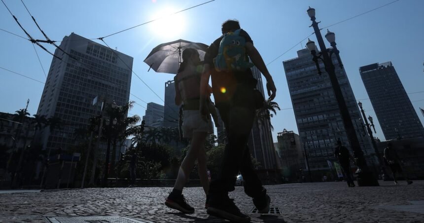 Quantos dias a mais de calor prejudicial à saúde tivemos em 2023? Relatório global detalha; veja